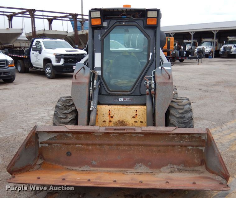 image for item LU9731 New Holland LS180  skid steer loader