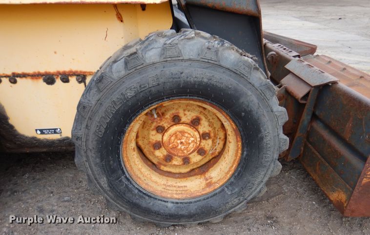 image for item LU9731 New Holland LS180  skid steer loader