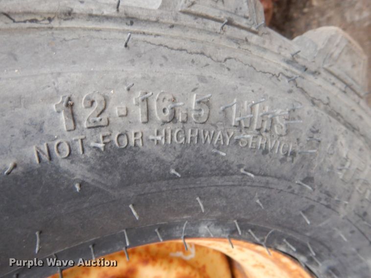 image for item LU9731 New Holland LS180  skid steer loader