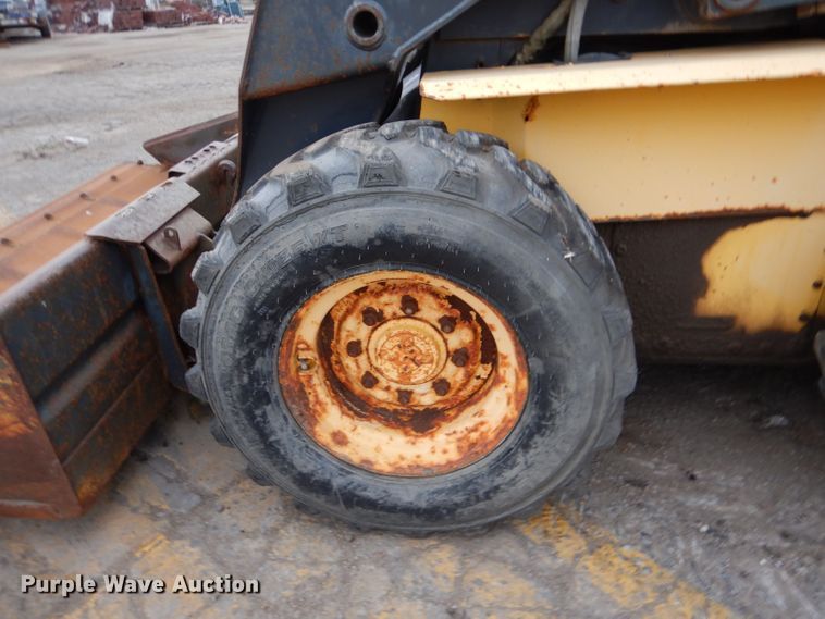 image for item LU9731 New Holland LS180  skid steer loader