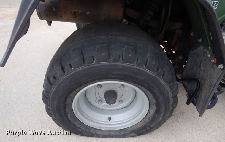 image for item LU9745 1999 Kawasaki Bayou 400  ATV