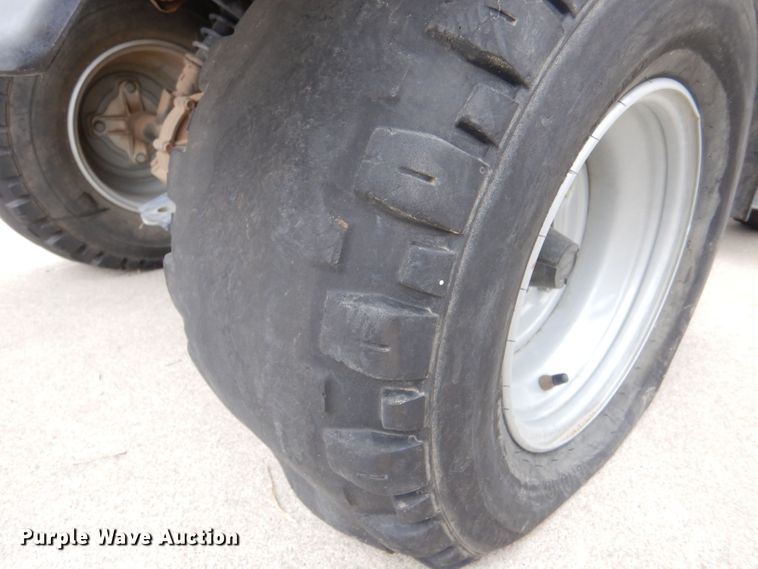 image for item LU9745 1999 Kawasaki Bayou 400  ATV