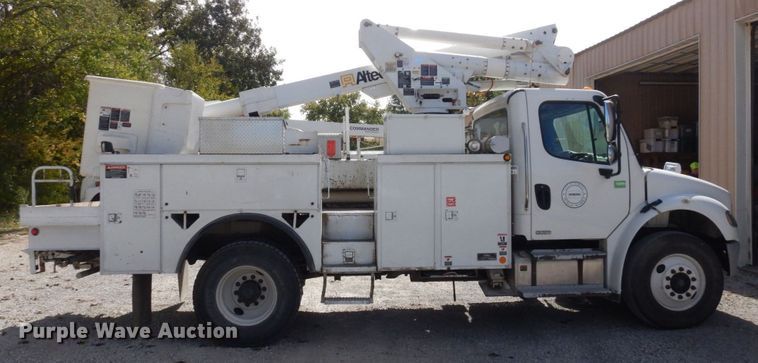image for item LY9224 2005 Freightliner Business Class M2  bucket truck