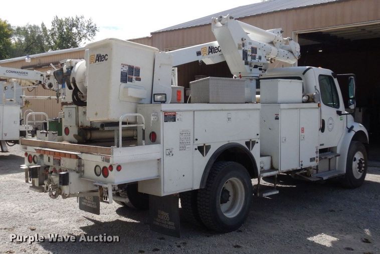 image for item LY9224 2005 Freightliner Business Class M2  bucket truck