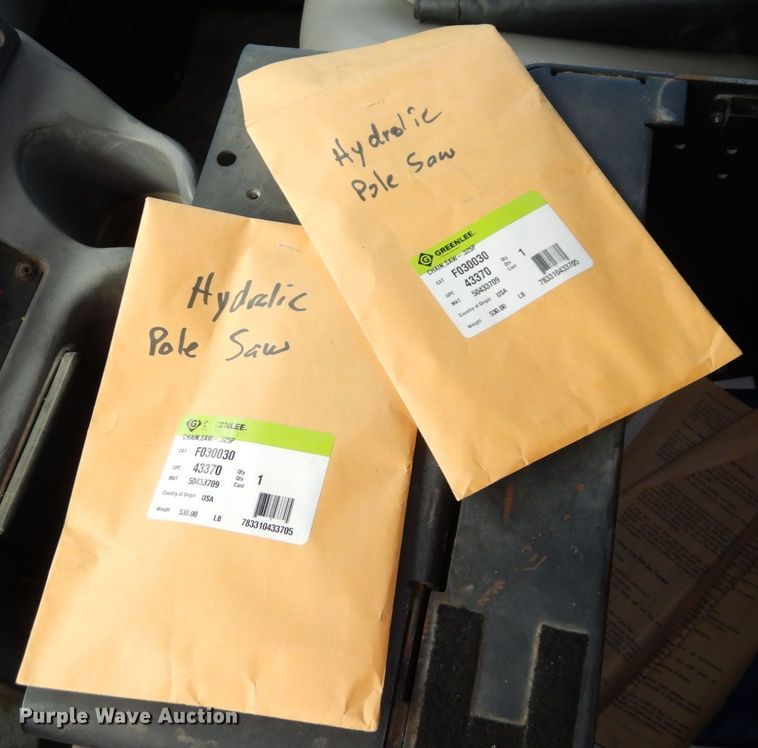 image for item LY9224 2005 Freightliner Business Class M2  bucket truck