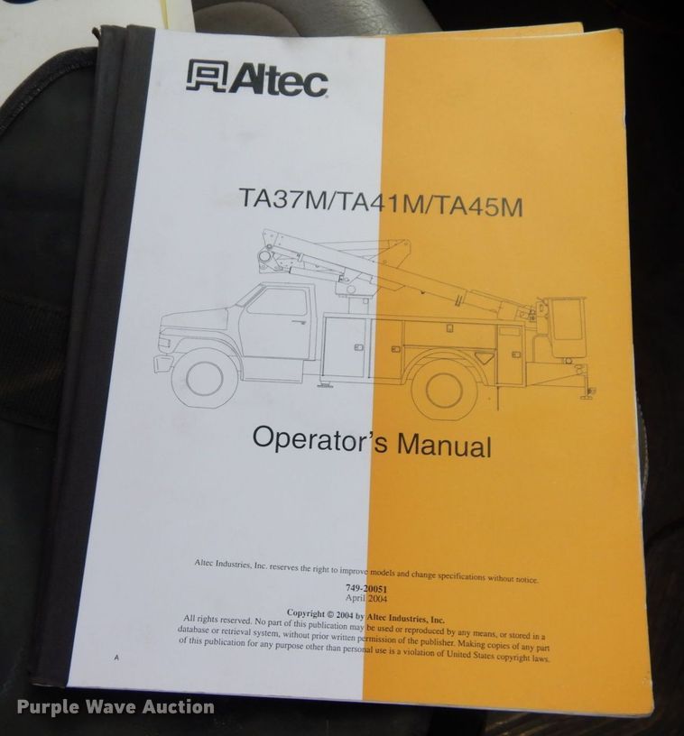 image for item LY9224 2005 Freightliner Business Class M2  bucket truck