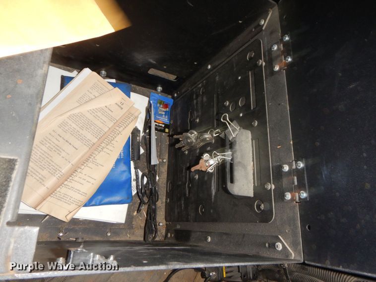 image for item LY9224 2005 Freightliner Business Class M2  bucket truck