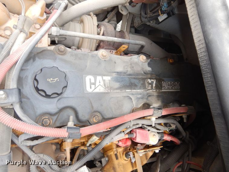 image for item LY9224 2005 Freightliner Business Class M2  bucket truck