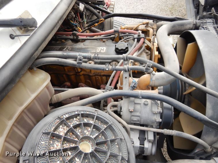 image for item LY9224 2005 Freightliner Business Class M2  bucket truck