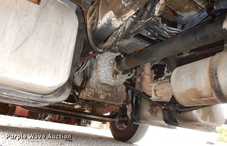 image for item LY9224 2005 Freightliner Business Class M2  bucket truck