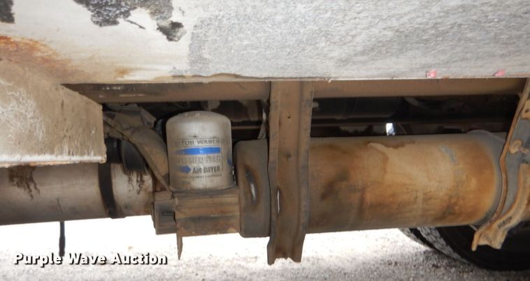 image for item LY9224 2005 Freightliner Business Class M2  bucket truck