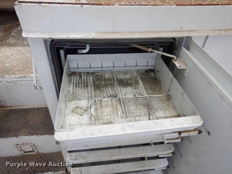 image for item LY9224 2005 Freightliner Business Class M2  bucket truck