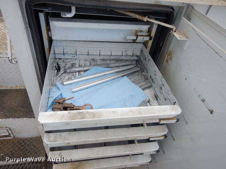 image for item LY9224 2005 Freightliner Business Class M2  bucket truck