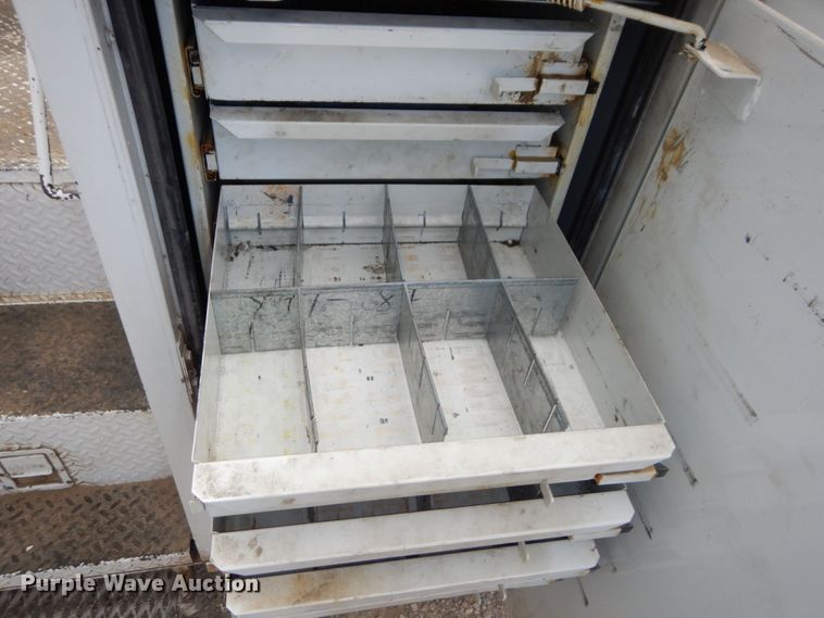 image for item LY9224 2005 Freightliner Business Class M2  bucket truck