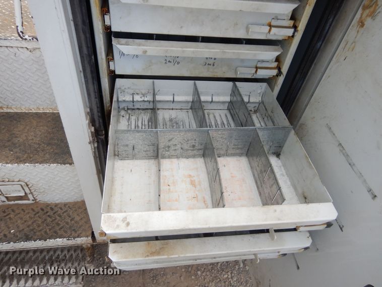 image for item LY9224 2005 Freightliner Business Class M2  bucket truck