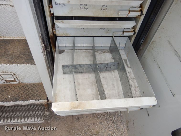 image for item LY9224 2005 Freightliner Business Class M2  bucket truck