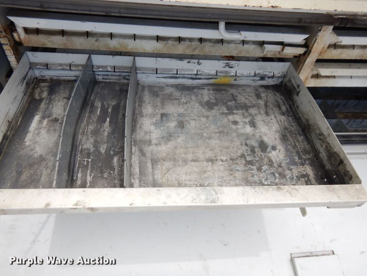 image for item LY9224 2005 Freightliner Business Class M2  bucket truck