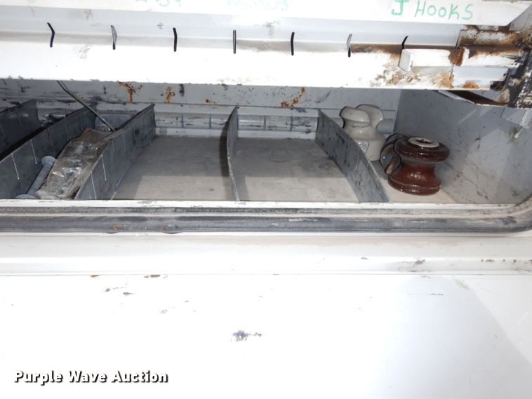 image for item LY9224 2005 Freightliner Business Class M2  bucket truck