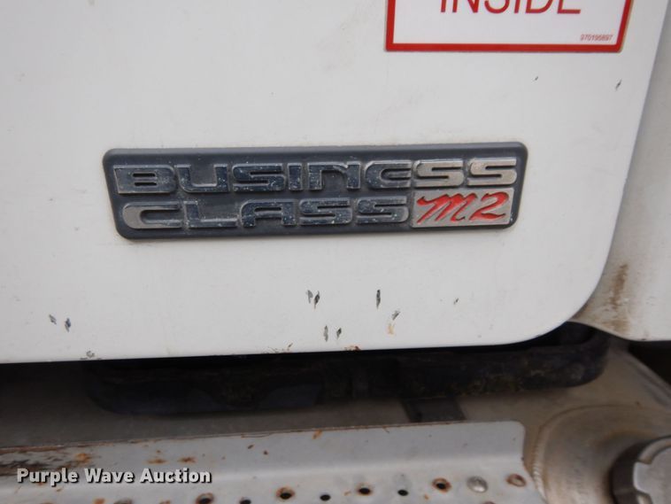 image for item LY9224 2005 Freightliner Business Class M2  bucket truck