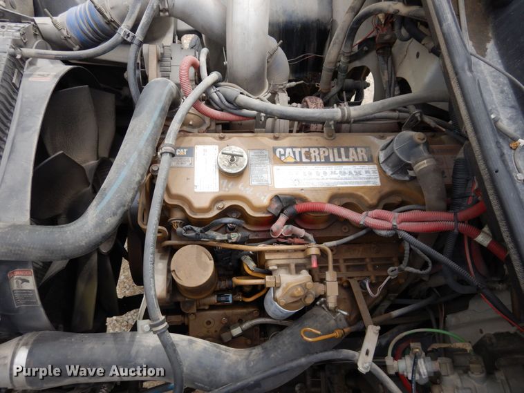 image for item LY9225 2001 Freightliner FL70  digger derrick truck