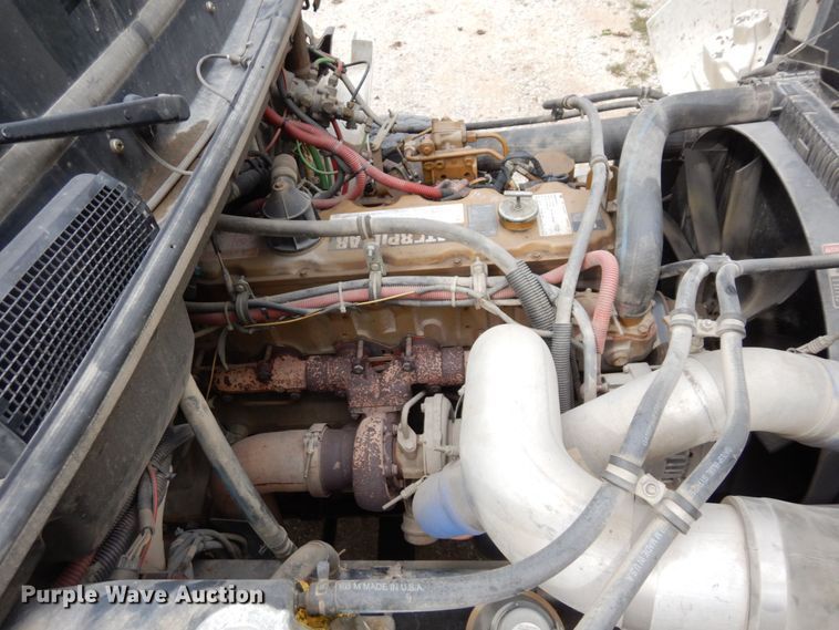 image for item LY9225 2001 Freightliner FL70  digger derrick truck