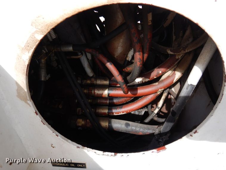 image for item LY9225 2001 Freightliner FL70  digger derrick truck