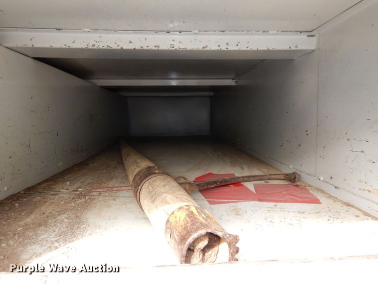 image for item LY9225 2001 Freightliner FL70  digger derrick truck