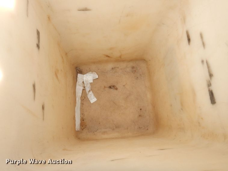 image for item LY9225 2001 Freightliner FL70  digger derrick truck