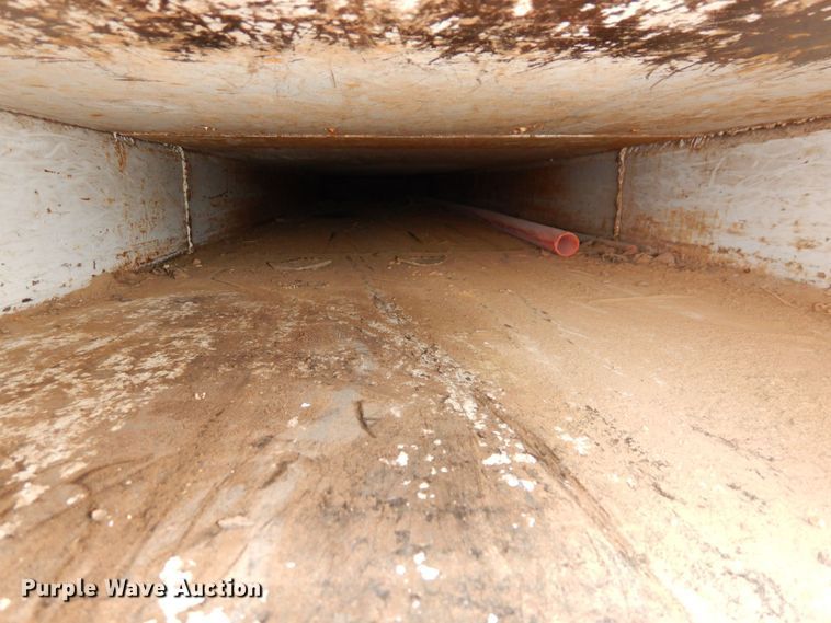 image for item LY9225 2001 Freightliner FL70  digger derrick truck