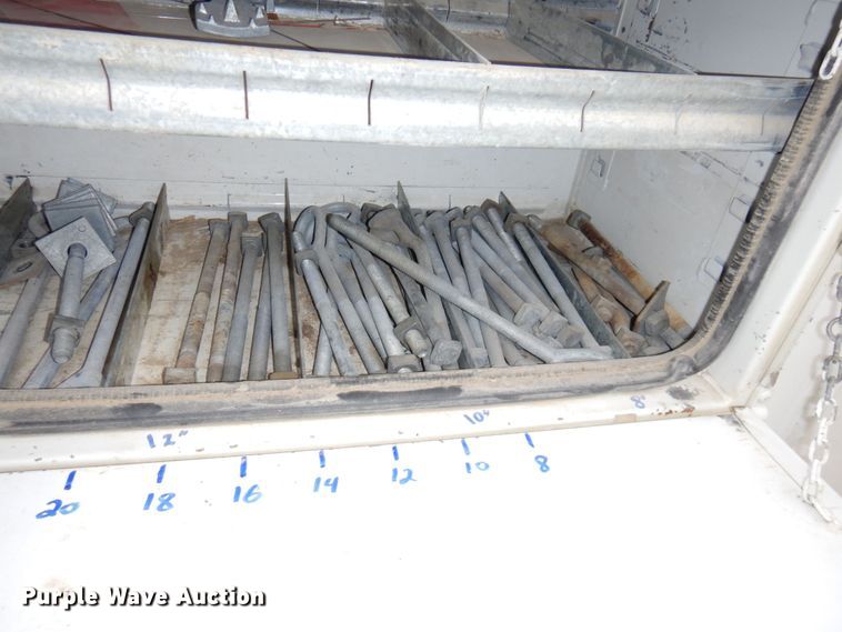 image for item LY9225 2001 Freightliner FL70  digger derrick truck