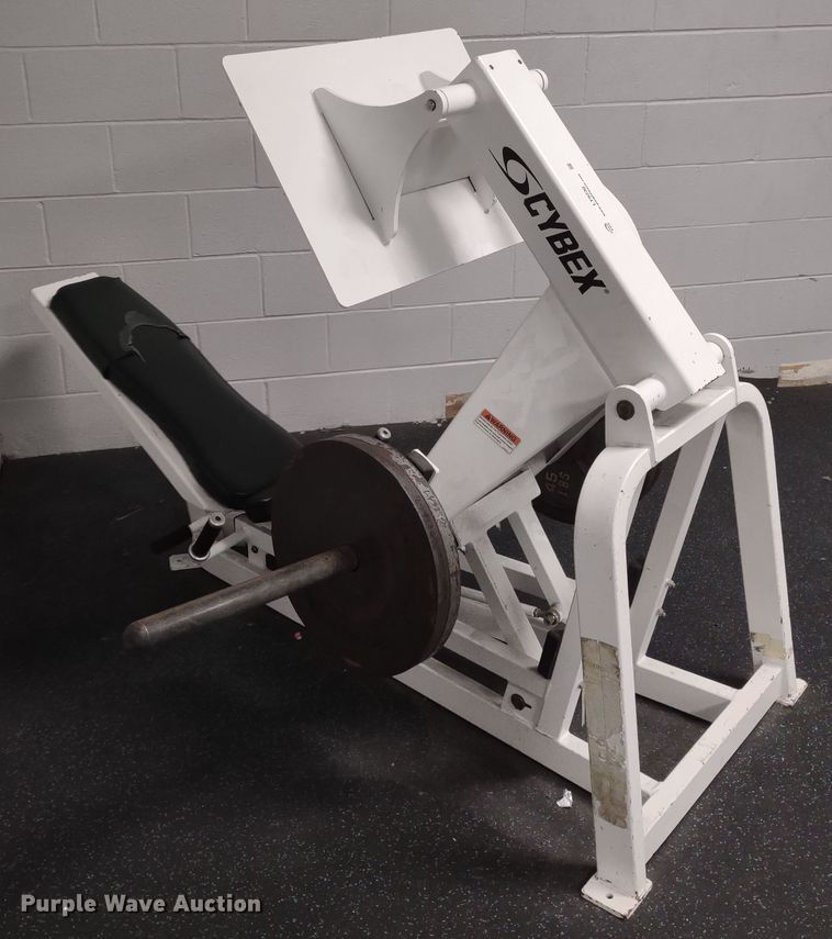 image for item LY9230 Cybex  leg press