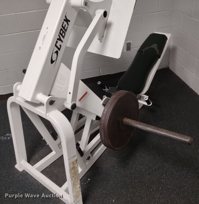 image for item LY9230 Cybex  leg press