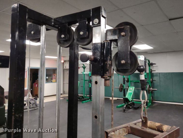 image for item LY9237 Weight lifting machines