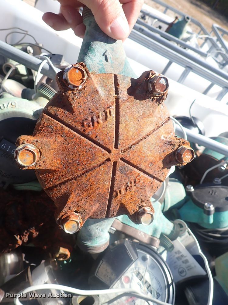 image for item MA9727 (20) totes of water meters