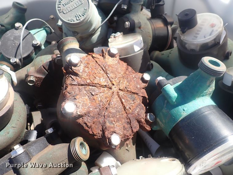 image for item MA9727 (20) totes of water meters