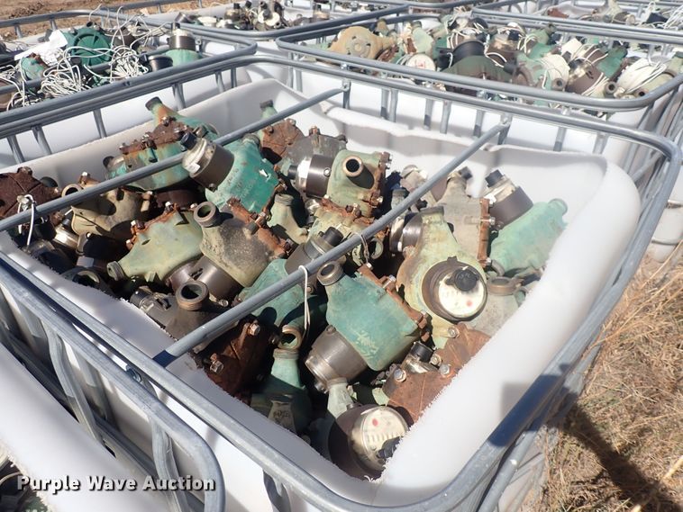 image for item MA9727 (20) totes of water meters