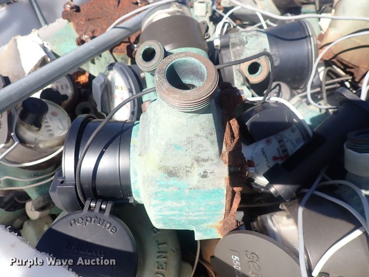 image for item MA9727 (20) totes of water meters