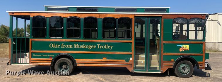 image for item MH9820 2006 Freightliner Double K Villager 208  trolley