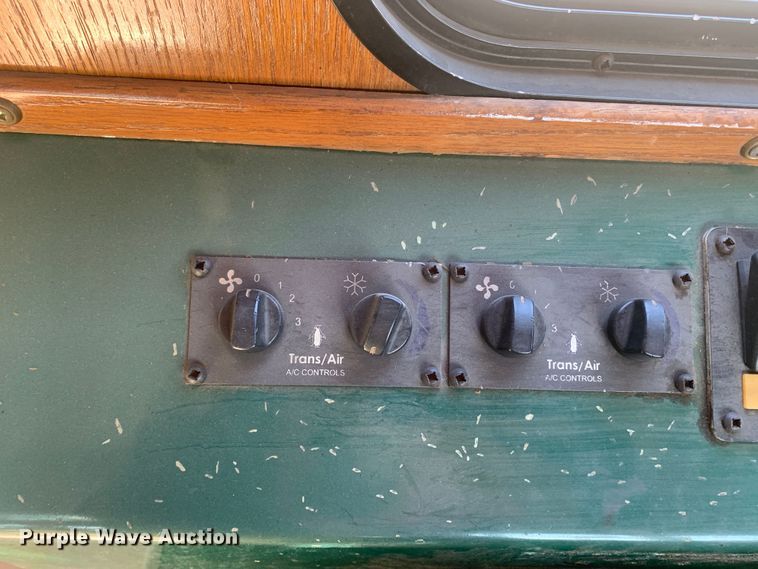 image for item MH9820 2006 Freightliner Double K Villager 208  trolley