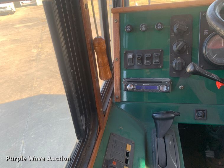 image for item MH9820 2006 Freightliner Double K Villager 208  trolley