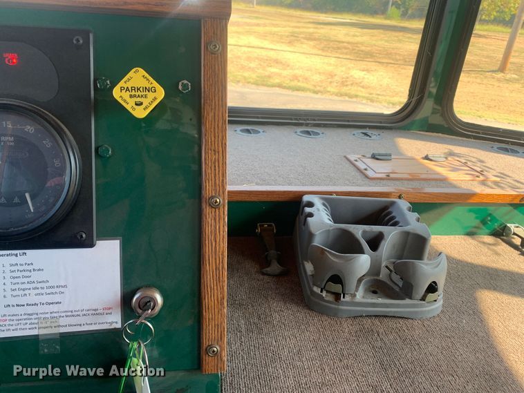 image for item MH9820 2006 Freightliner Double K Villager 208  trolley