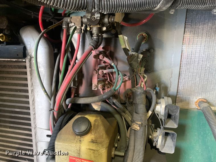 image for item MH9820 2006 Freightliner Double K Villager 208  trolley