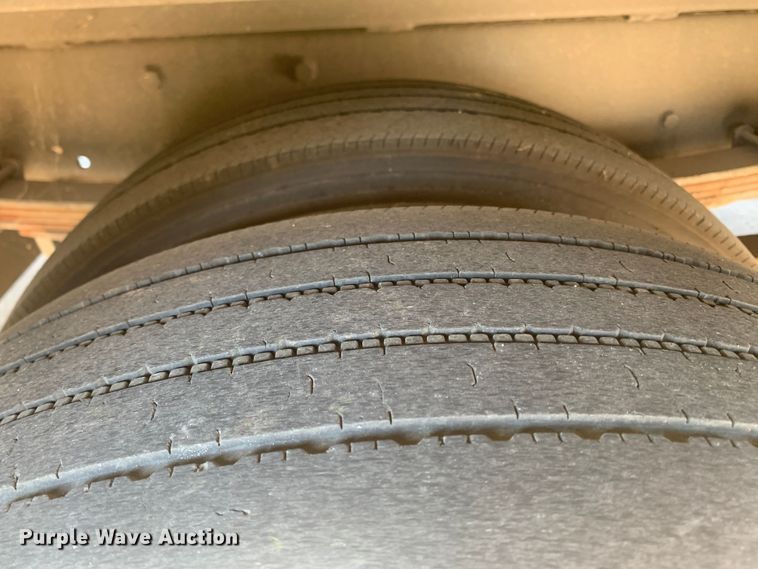 image for item MH9820 2006 Freightliner Double K Villager 208  trolley