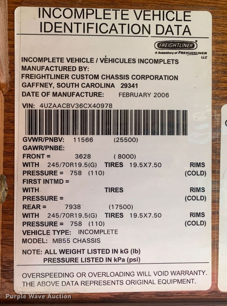 image for item MH9820 2006 Freightliner Double K Villager 208  trolley