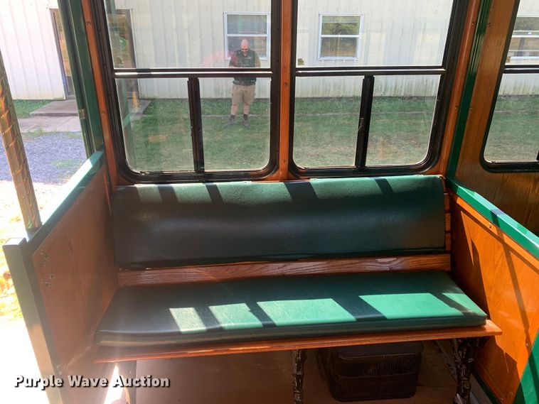 image for item MH9821 2006 Freightliner Double K Villager 208  trolley