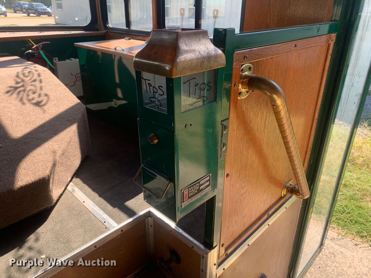 image for item MH9821 2006 Freightliner Double K Villager 208  trolley