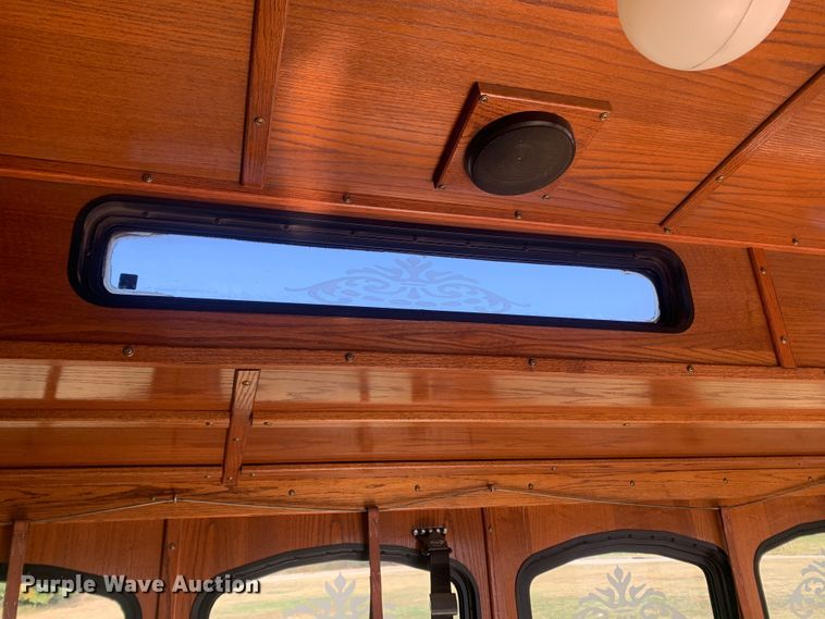 image for item MH9821 2006 Freightliner Double K Villager 208  trolley