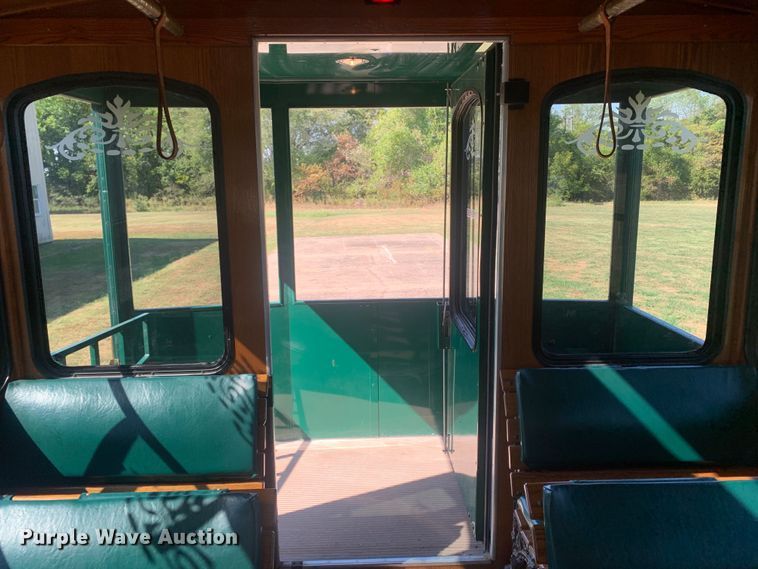 image for item MH9821 2006 Freightliner Double K Villager 208  trolley