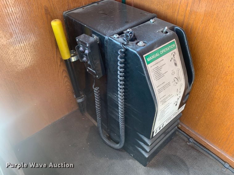 image for item MH9821 2006 Freightliner Double K Villager 208  trolley