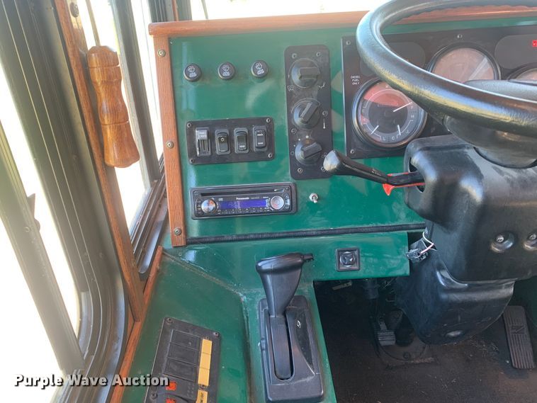 image for item MH9821 2006 Freightliner Double K Villager 208  trolley